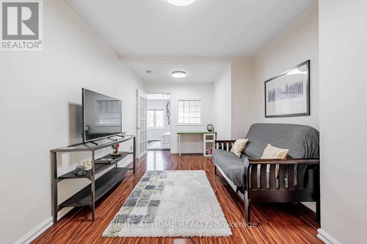 136 Avon Avenue, Toronto, Ontario  M6N 3W9 - Photo 21 - W12489372