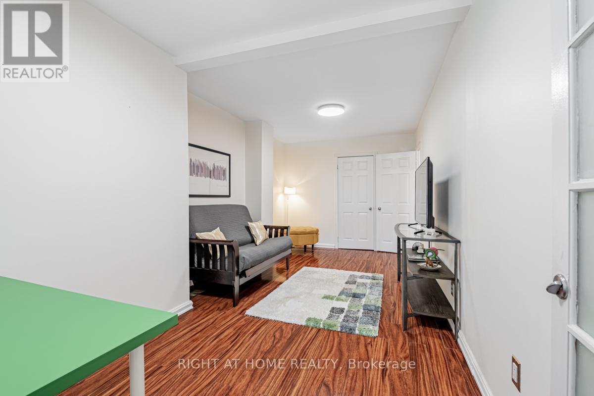 136 Avon Avenue, Toronto, Ontario  M6N 3W9 - Photo 22 - W12489372