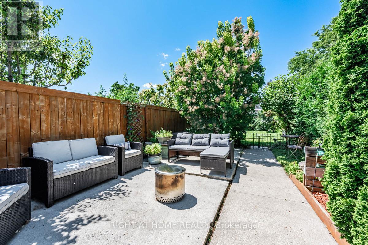 136 Avon Avenue, Toronto, Ontario  M6N 3W9 - Photo 35 - W12489372