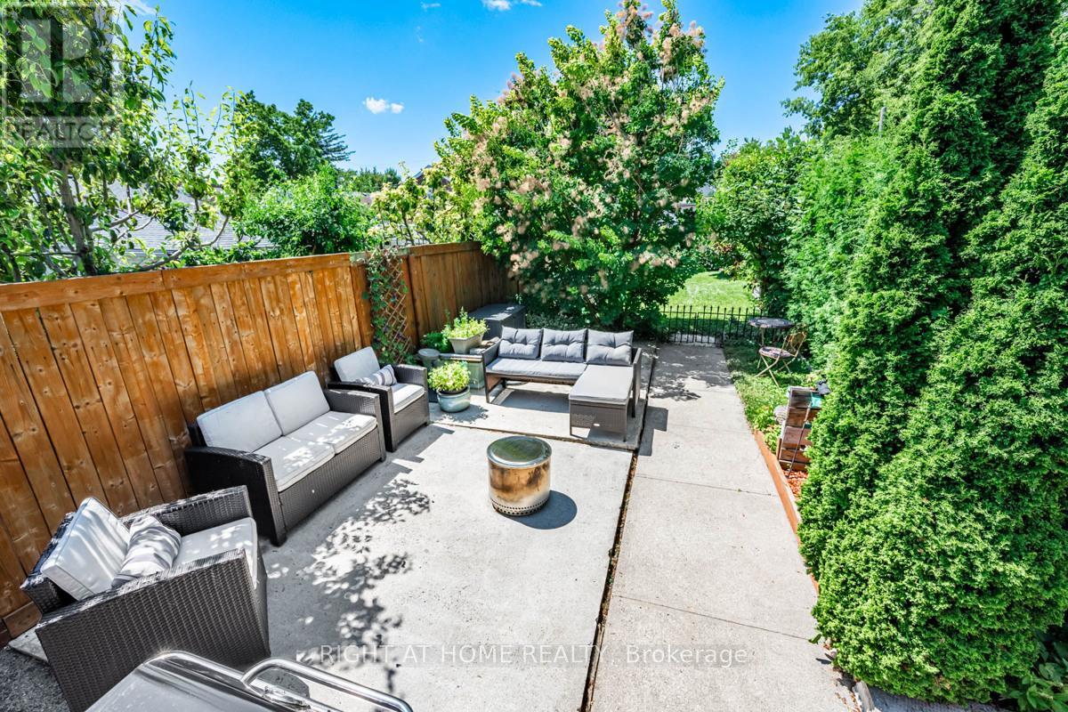 136 Avon Avenue, Toronto, Ontario  M6N 3W9 - Photo 38 - W12489372