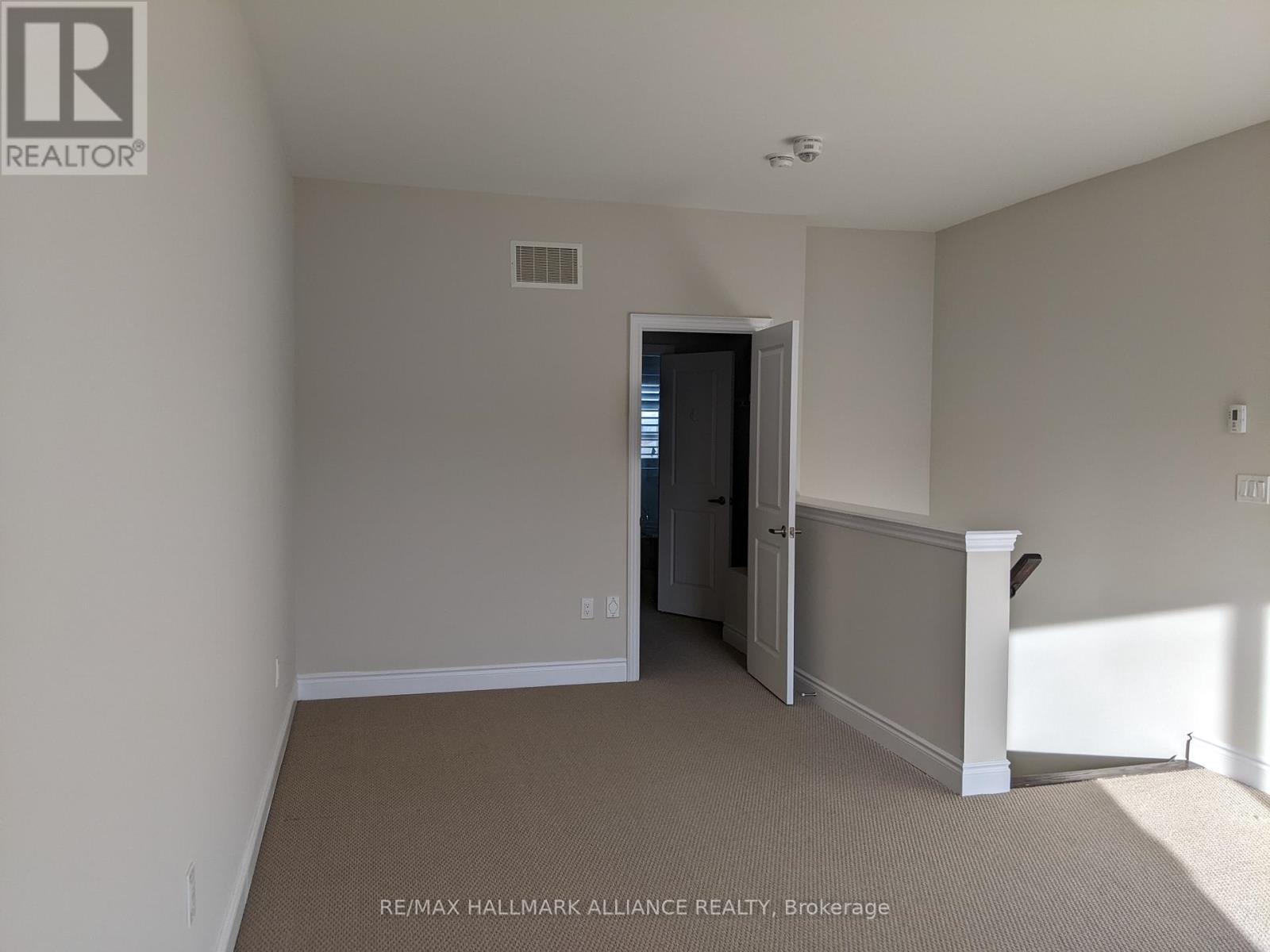 27 - 2184 Trafalgar Road, Oakville, Ontario  L6H 0N4 - Photo 28 - W12489402