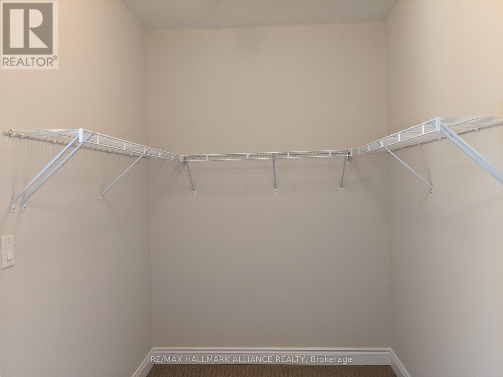 27 - 2184 Trafalgar Road, Oakville, Ontario  L6H 0N4 - Photo 30 - W12489402