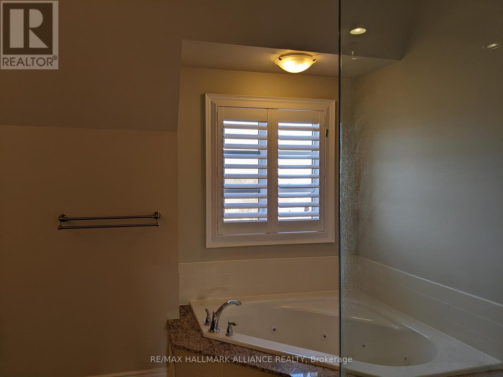 27 - 2184 Trafalgar Road, Oakville, Ontario  L6H 0N4 - Photo 33 - W12489402