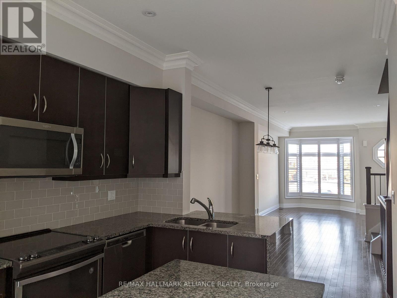 27 - 2184 Trafalgar Road, Oakville, Ontario  L6H 0N4 - Photo 8 - W12489402