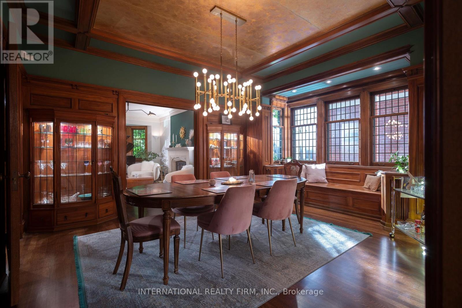 270 Indian Road, Toronto, Ontario  M6R 2X2 - Photo 12 - W12489418