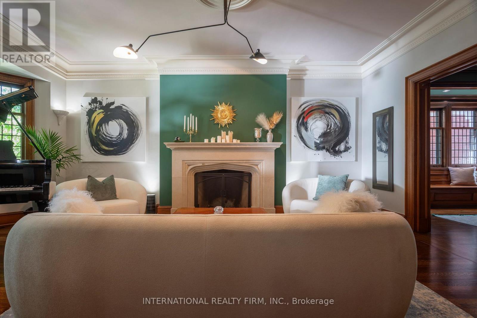 270 Indian Road, Toronto, Ontario  M6R 2X2 - Photo 13 - W12489418