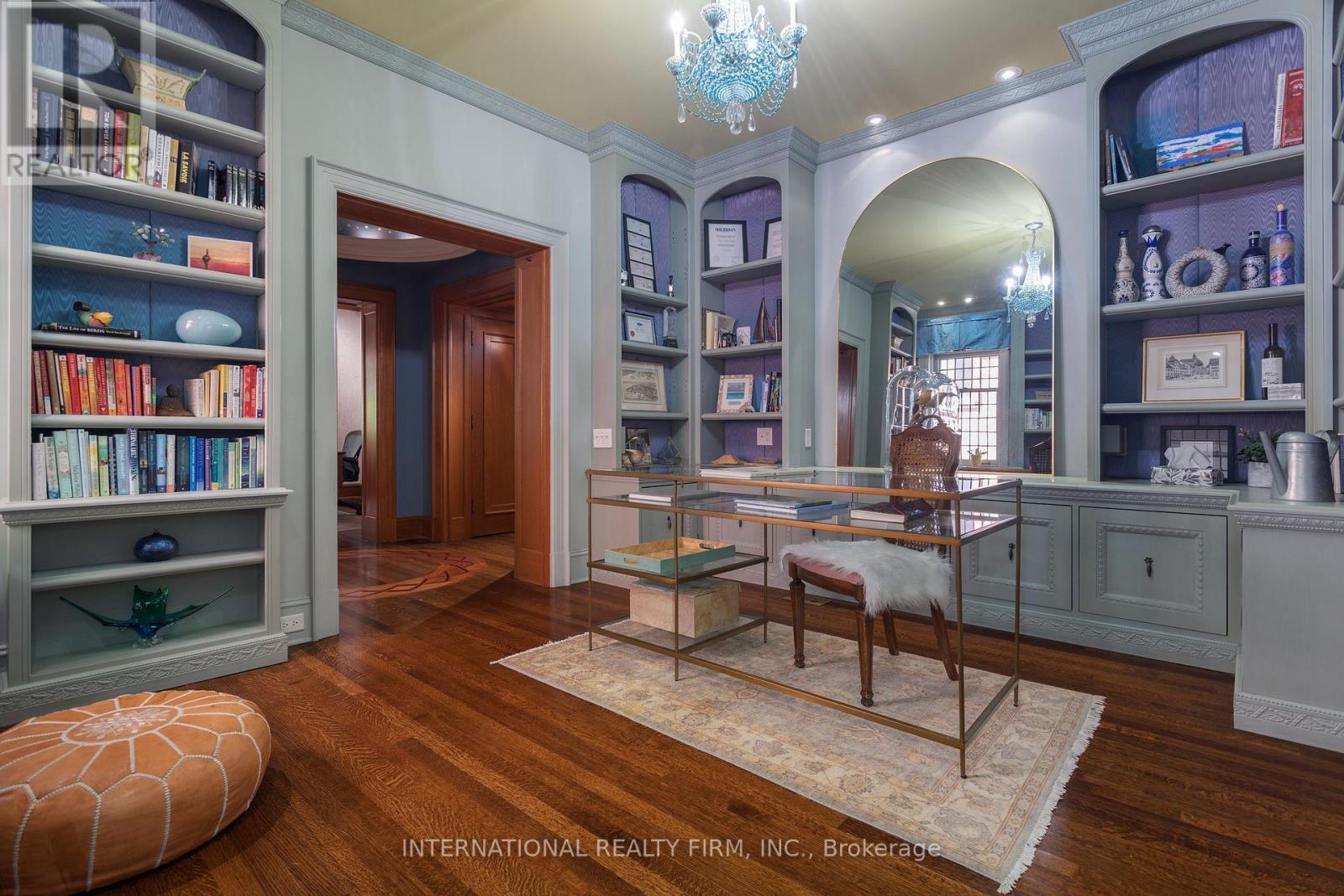 270 Indian Road, Toronto, Ontario  M6R 2X2 - Photo 18 - W12489418