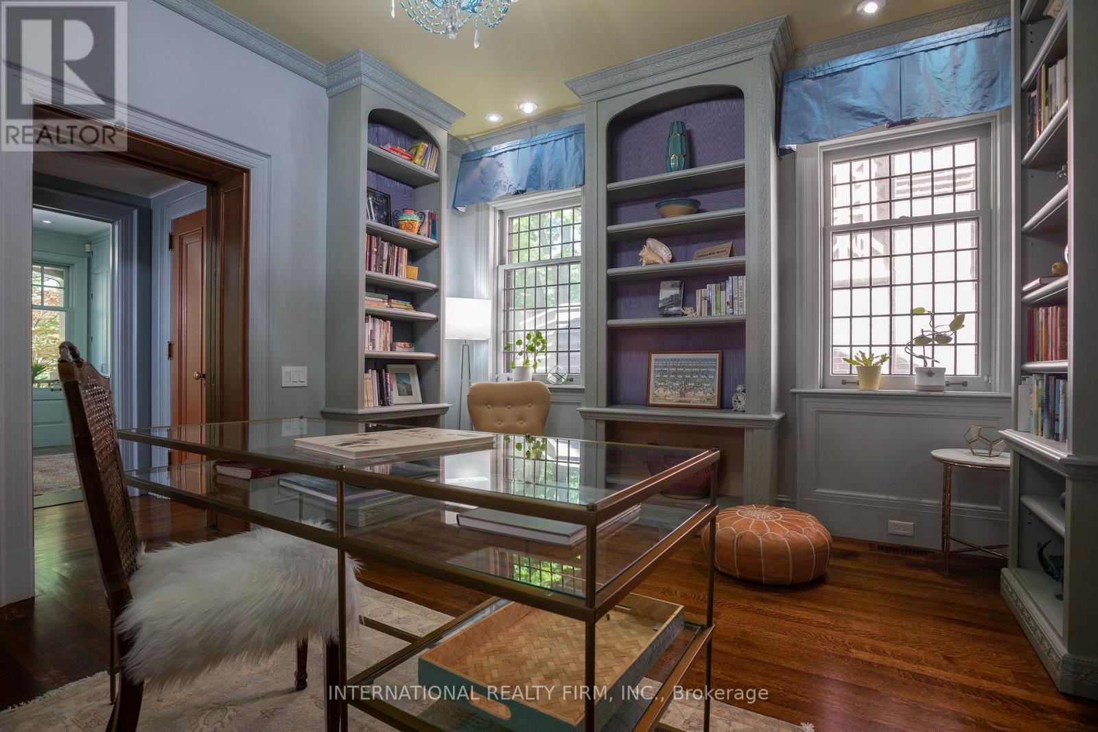 270 Indian Road, Toronto, Ontario  M6R 2X2 - Photo 19 - W12489418