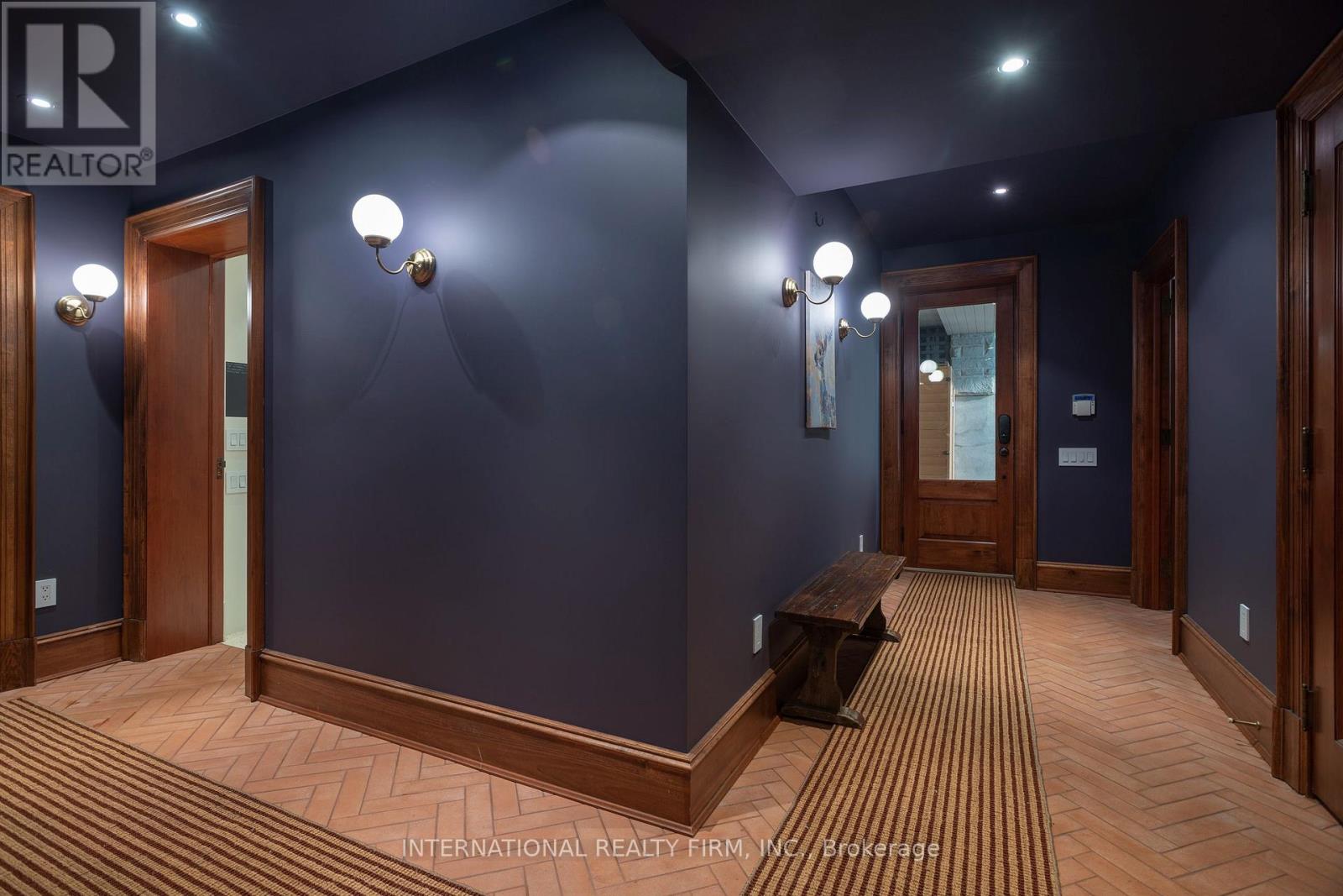 270 Indian Road, Toronto, Ontario  M6R 2X2 - Photo 37 - W12489418