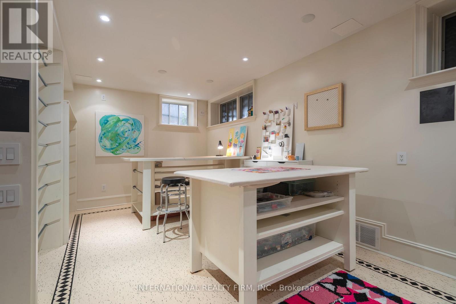 270 Indian Road, Toronto, Ontario  M6R 2X2 - Photo 39 - W12489418