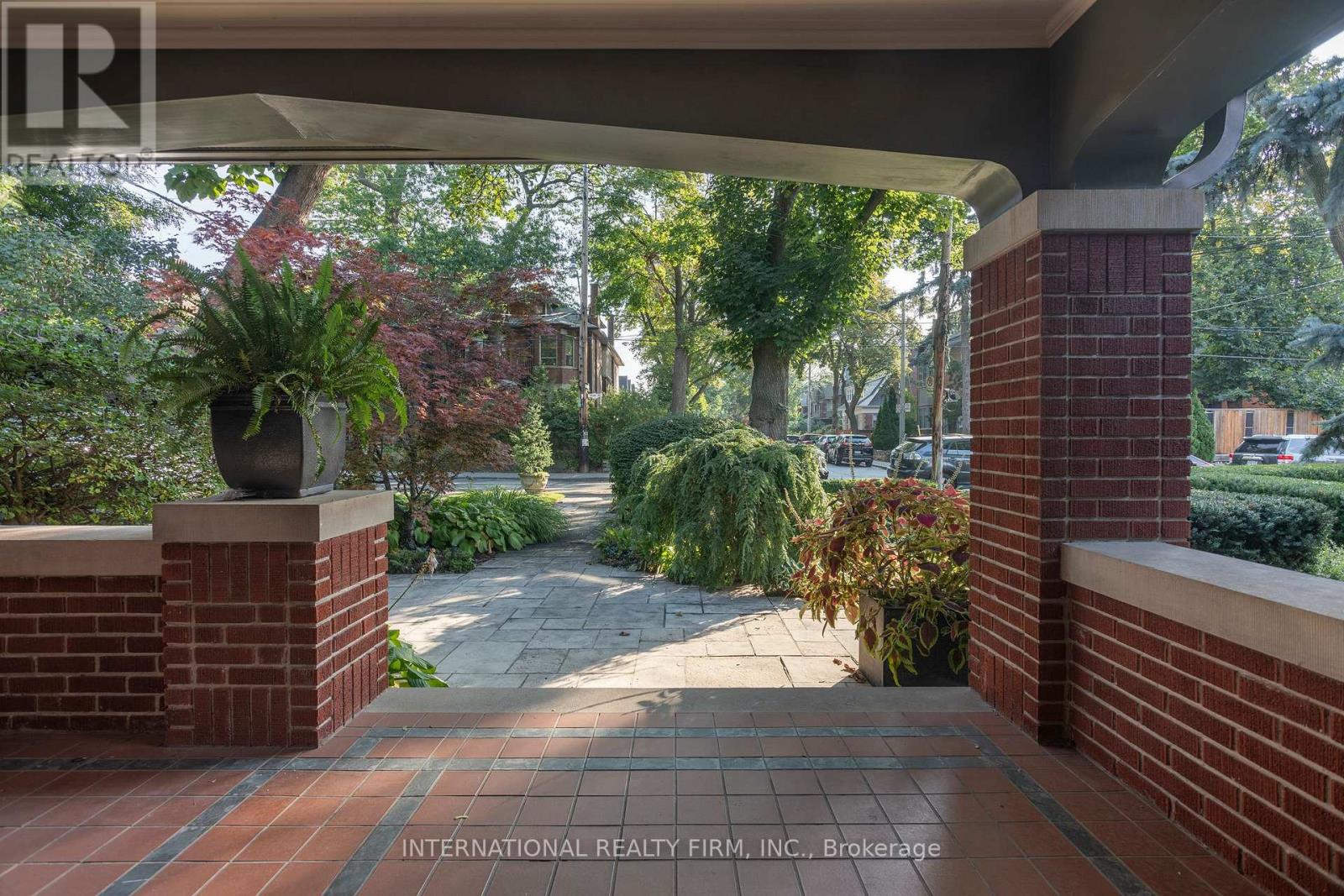 270 Indian Road, Toronto, Ontario  M6R 2X2 - Photo 45 - W12489418