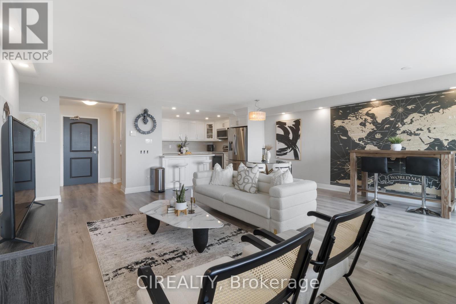 709 - 511 The West Mall, Toronto, Ontario  M9C 1G5 - Photo 19 - W12489426