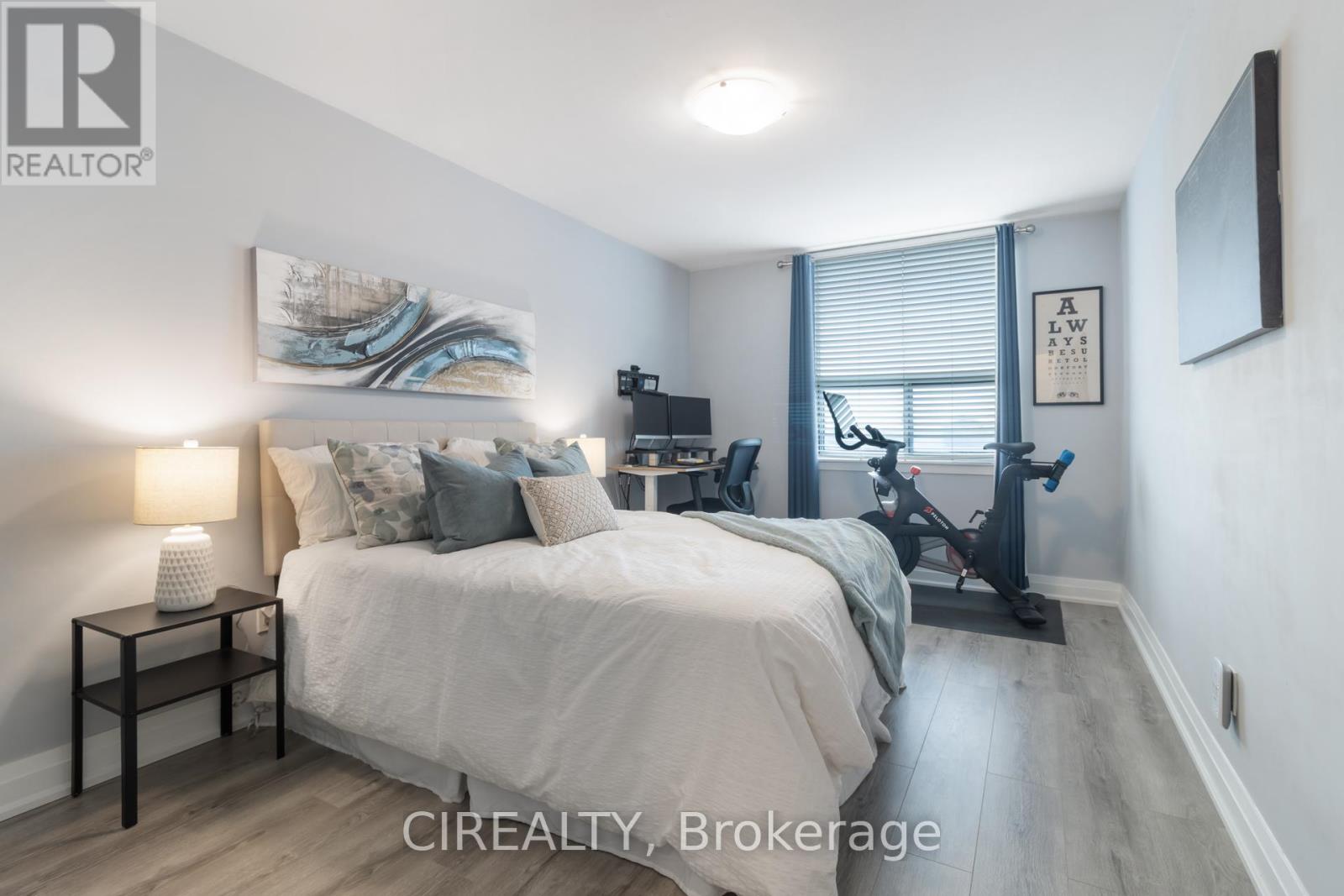 709 - 511 The West Mall, Toronto, Ontario  M9C 1G5 - Photo 33 - W12489426