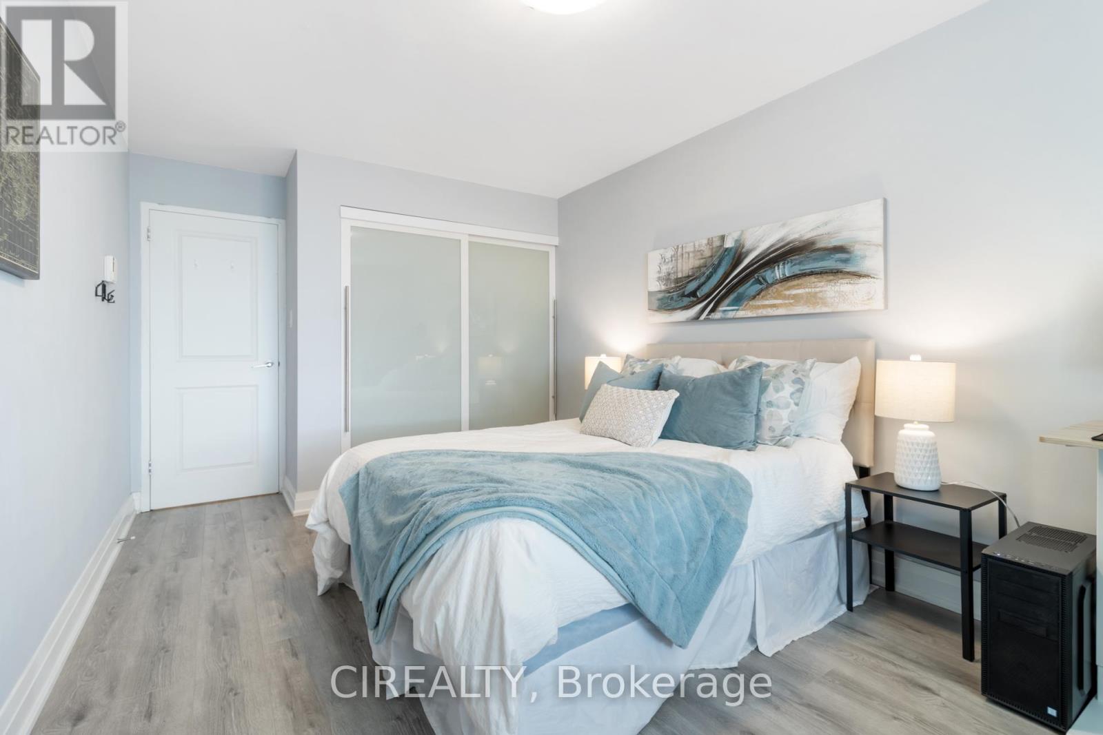 709 - 511 The West Mall, Toronto, Ontario  M9C 1G5 - Photo 34 - W12489426