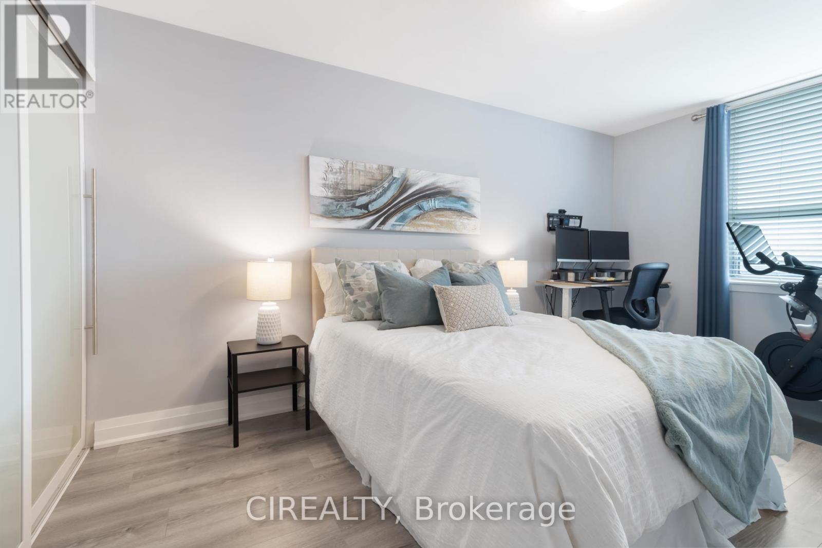 709 - 511 The West Mall, Toronto, Ontario  M9C 1G5 - Photo 35 - W12489426