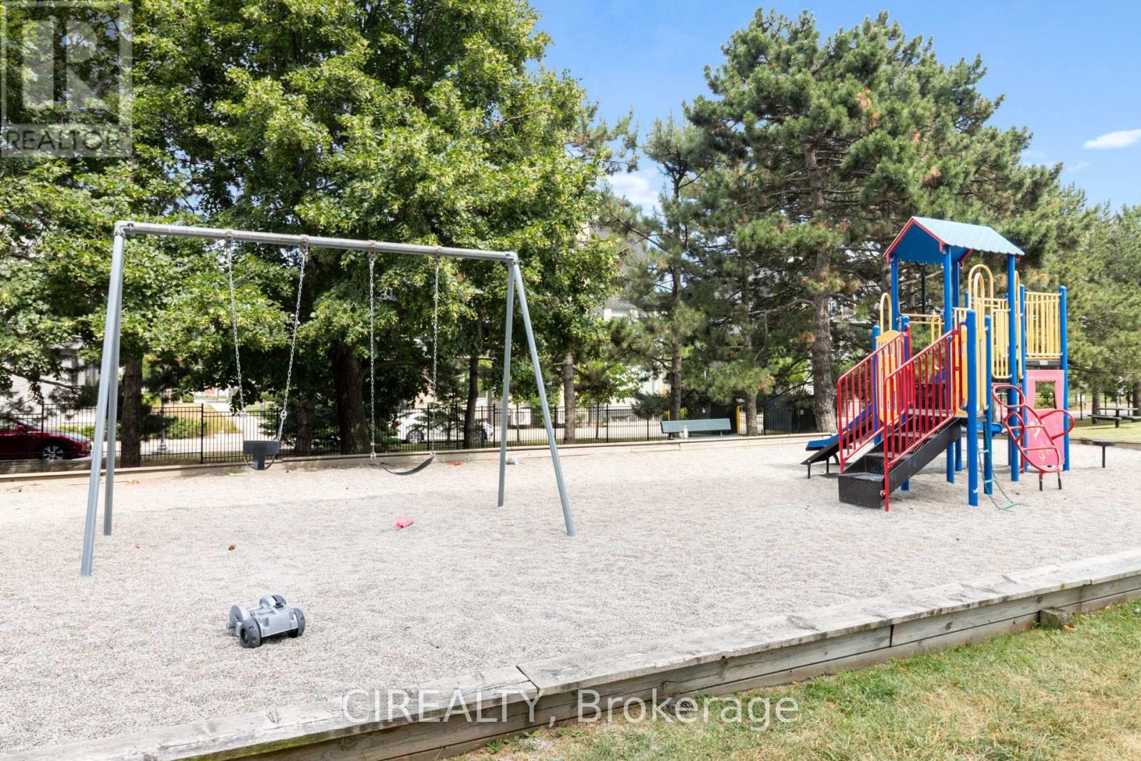 709 - 511 The West Mall, Toronto, Ontario  M9C 1G5 - Photo 43 - W12489426