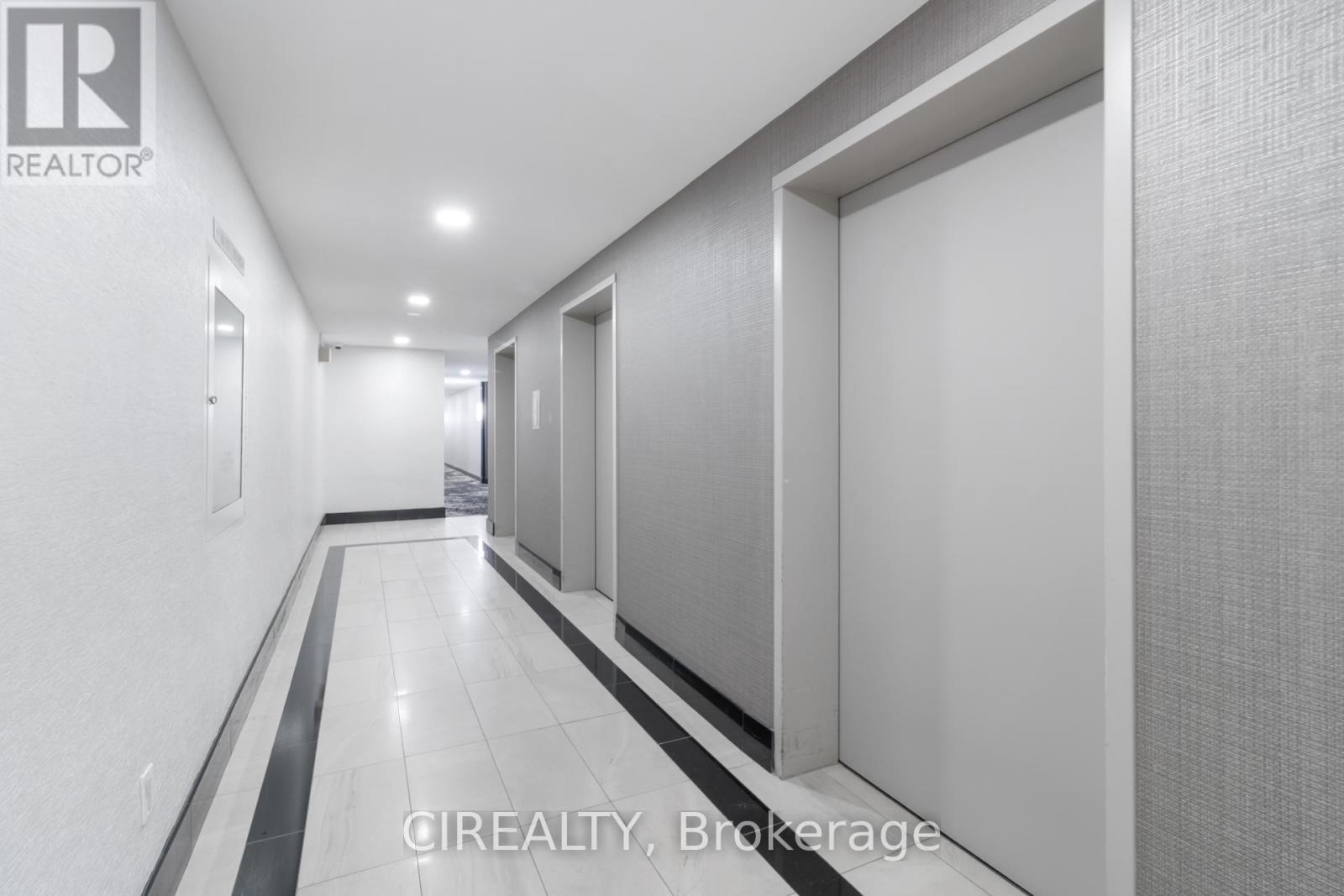 709 - 511 The West Mall, Toronto, Ontario  M9C 1G5 - Photo 45 - W12489426