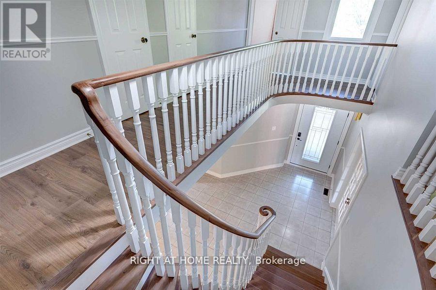 207 Kensit Avenue, Newmarket, Ontario  L3X 1S6 - Photo 15 - N12489468