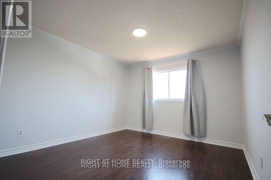 207 Kensit Avenue, Newmarket, Ontario  L3X 1S6 - Photo 19 - N12489468