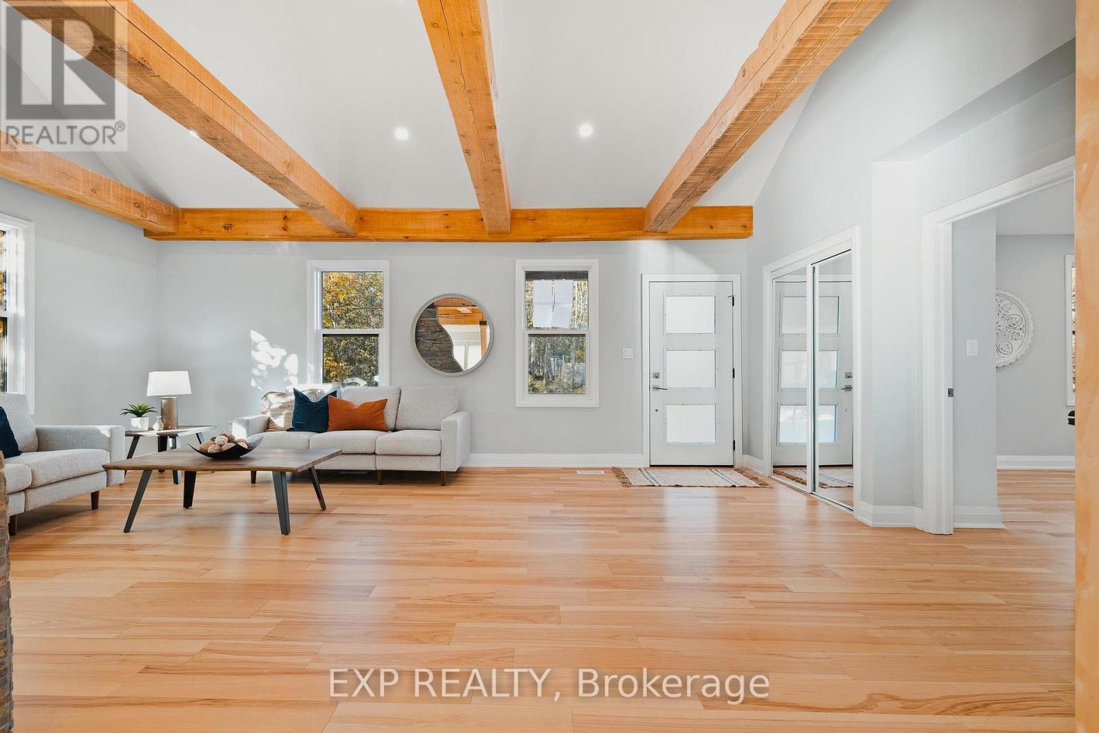 8 Talbot Street, Brant, Ontario  N0E 1R0 - Photo 14 - X12489424