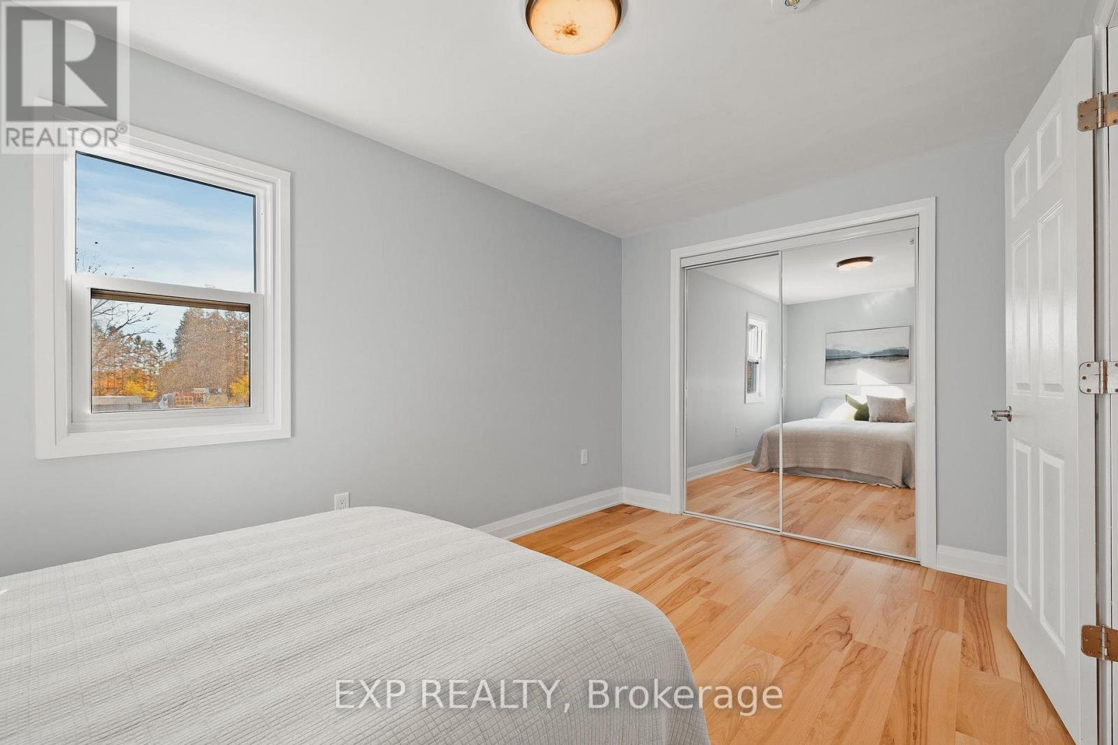 8 Talbot Street, Brant, Ontario  N0E 1R0 - Photo 22 - X12489424