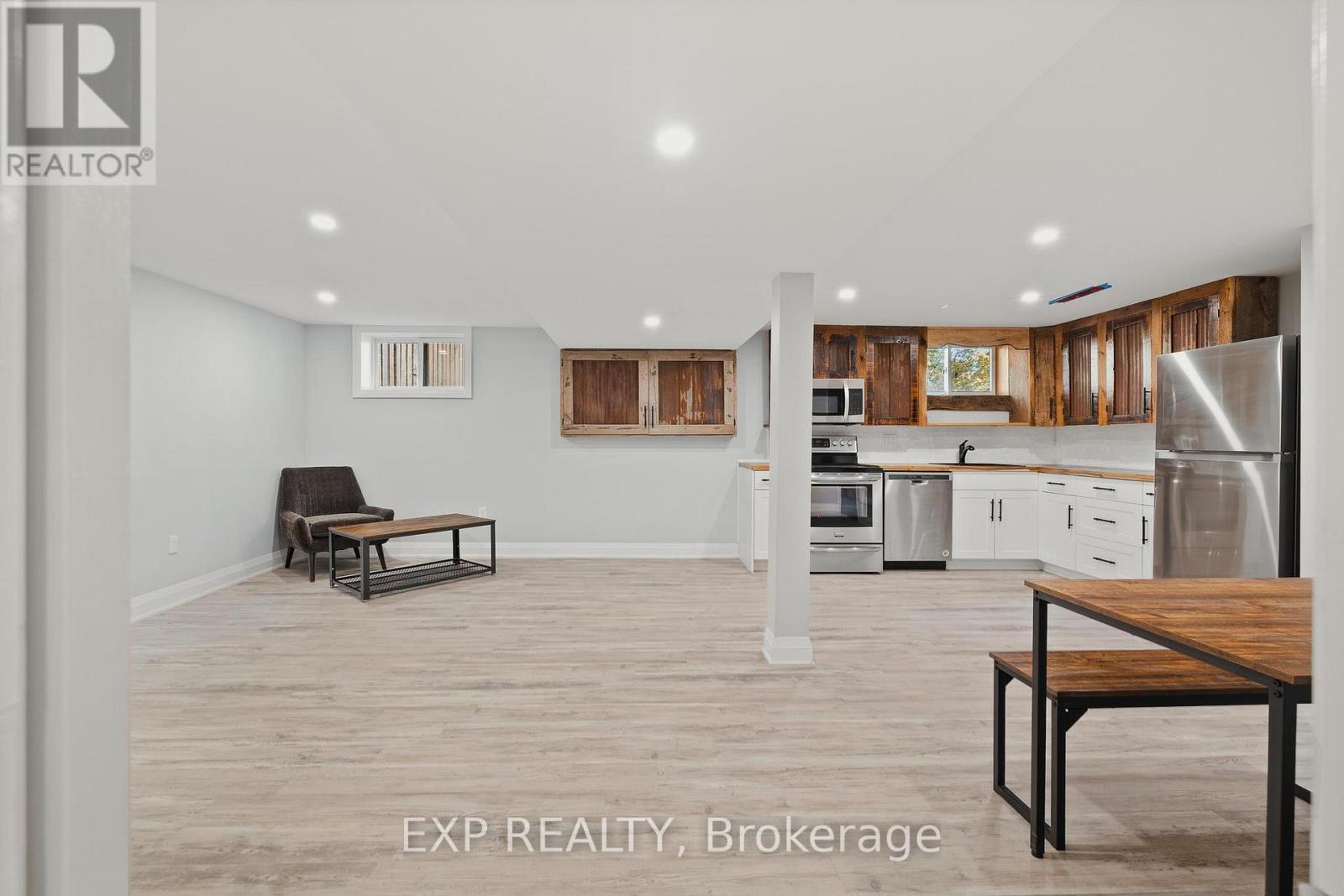 8 Talbot Street, Brant, Ontario  N0E 1R0 - Photo 26 - X12489424