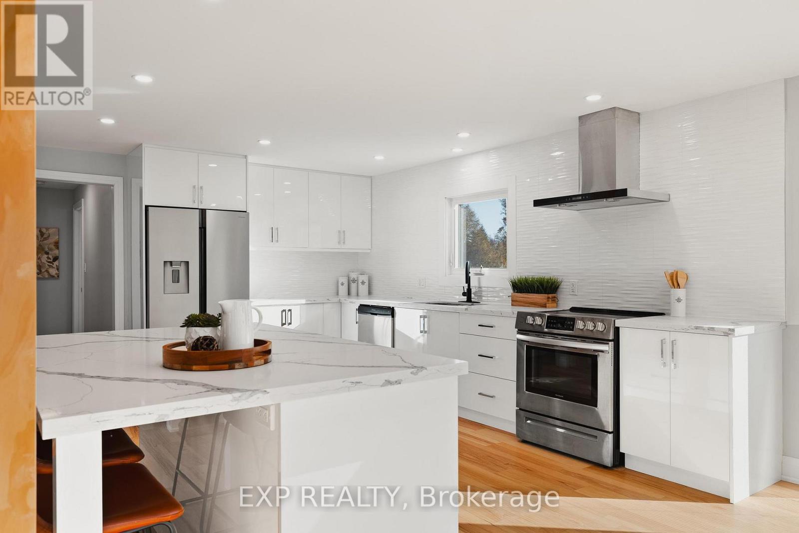 8 Talbot Street, Brant, Ontario  N0E 1R0 - Photo 3 - X12489424