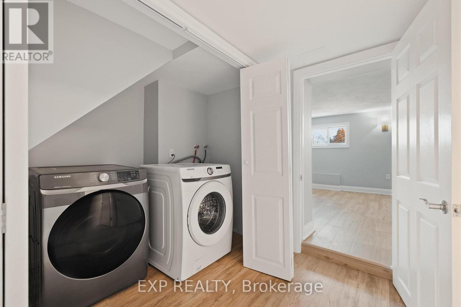 8 Talbot Street, Brant, Ontario  N0E 1R0 - Photo 33 - X12489424