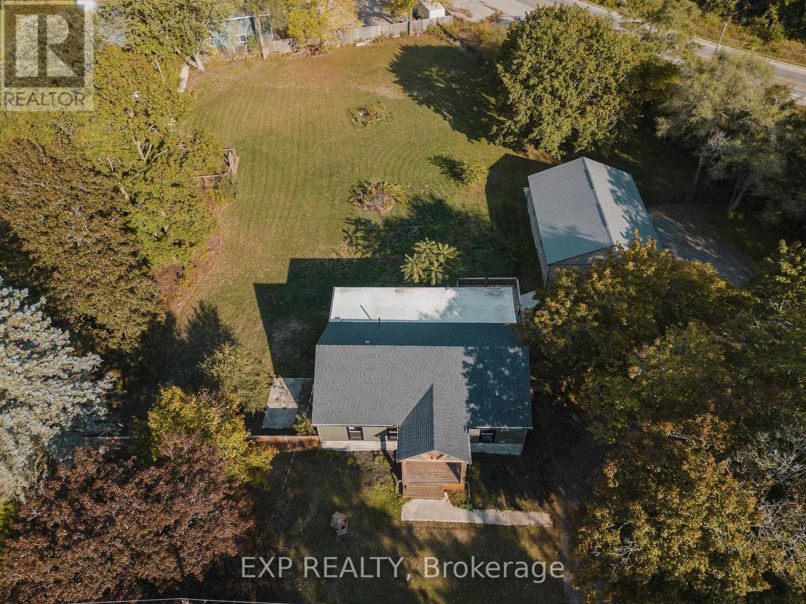 8 Talbot Street, Brant, Ontario  N0E 1R0 - Photo 37 - X12489424