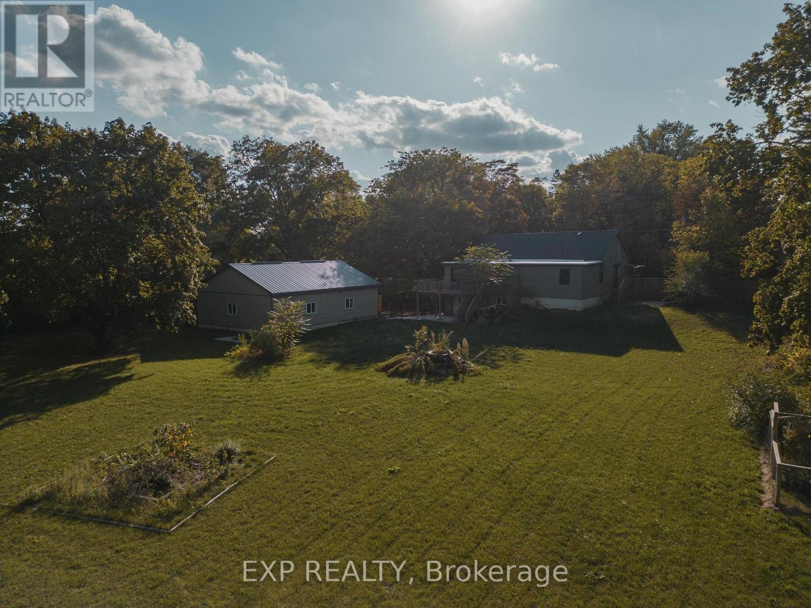 8 Talbot Street, Brant, Ontario  N0E 1R0 - Photo 41 - X12489424