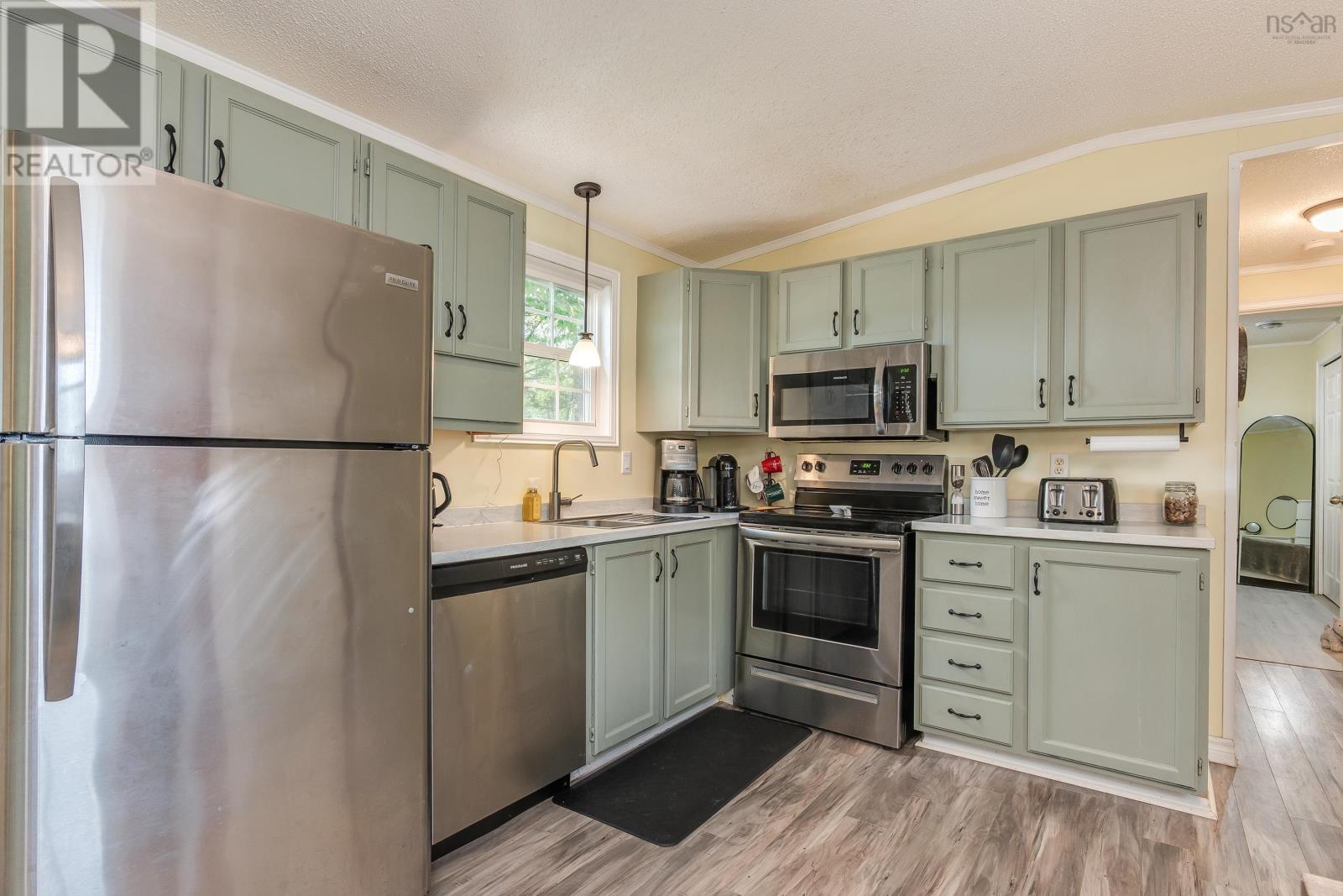 25 Champlain Avenue, Middle Sackville, Nova Scotia  B4E 3B2 - Photo 10 - 202518404