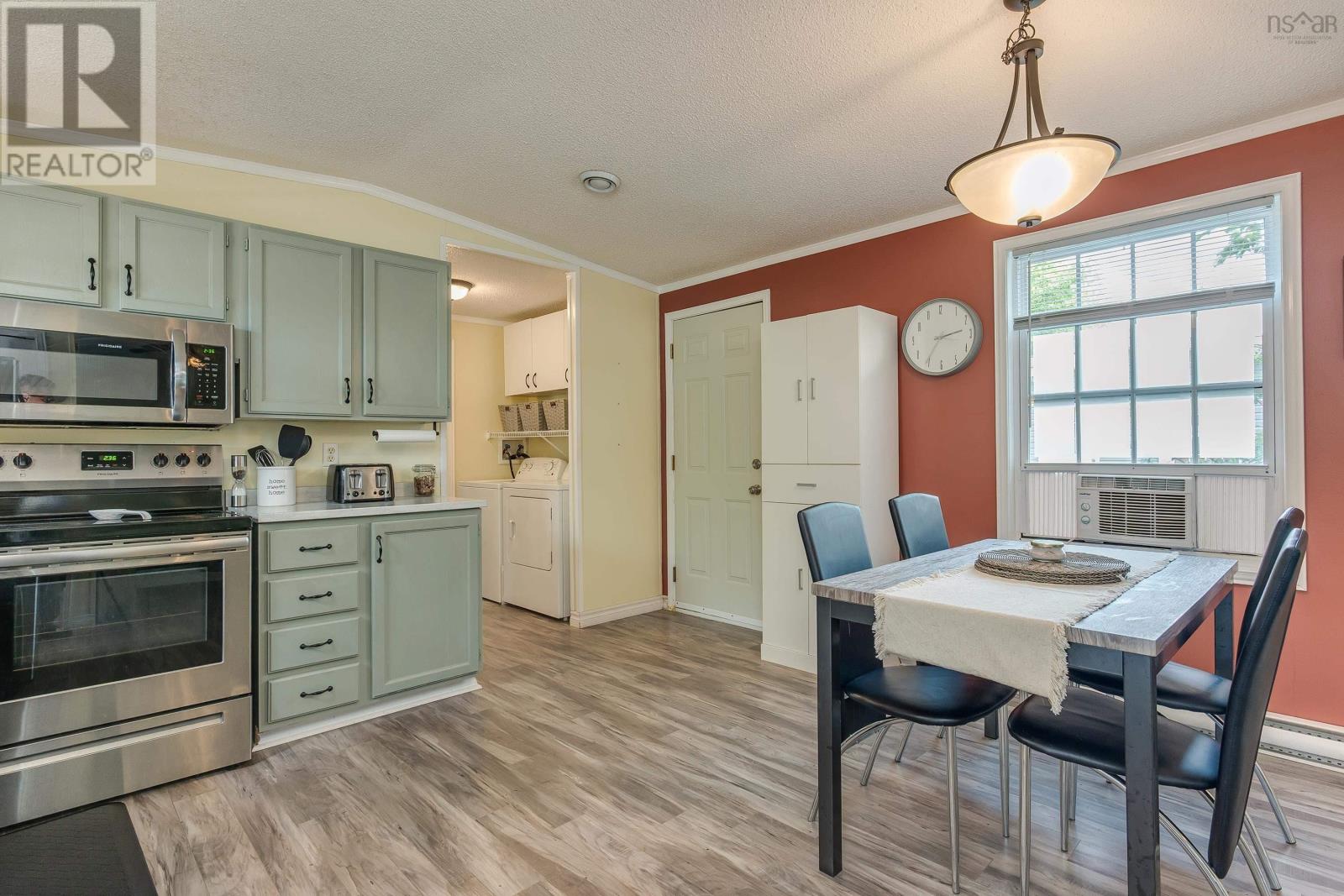 25 Champlain Avenue, Middle Sackville, Nova Scotia  B4E 3B2 - Photo 3 - 202518404