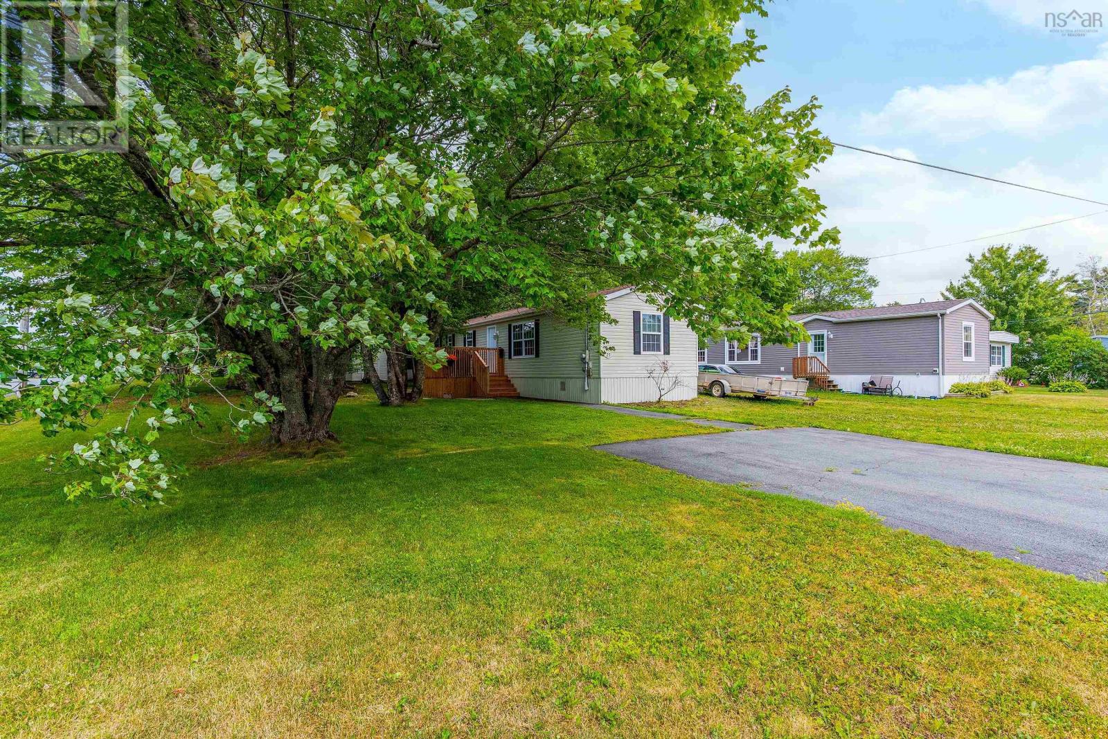 25 Champlain Avenue, Middle Sackville, Nova Scotia  B4E 3B2 - Photo 33 - 202518404