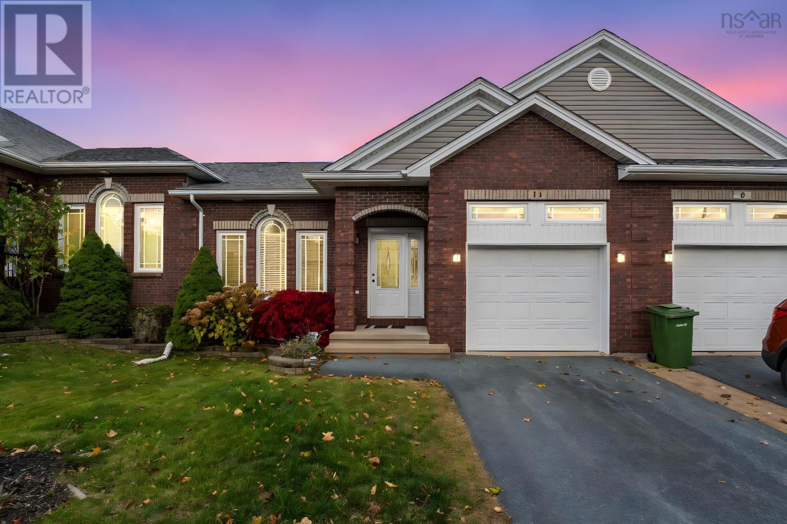 11 Kirkwood Court, Bedford, Nova Scotia  B4A 0A9 - Photo 1 - 202526810