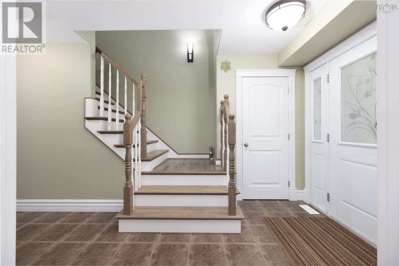 286 Clivedon Court, Fall River, Nova Scotia  B2T 0L4 - Photo 3 - 202525158