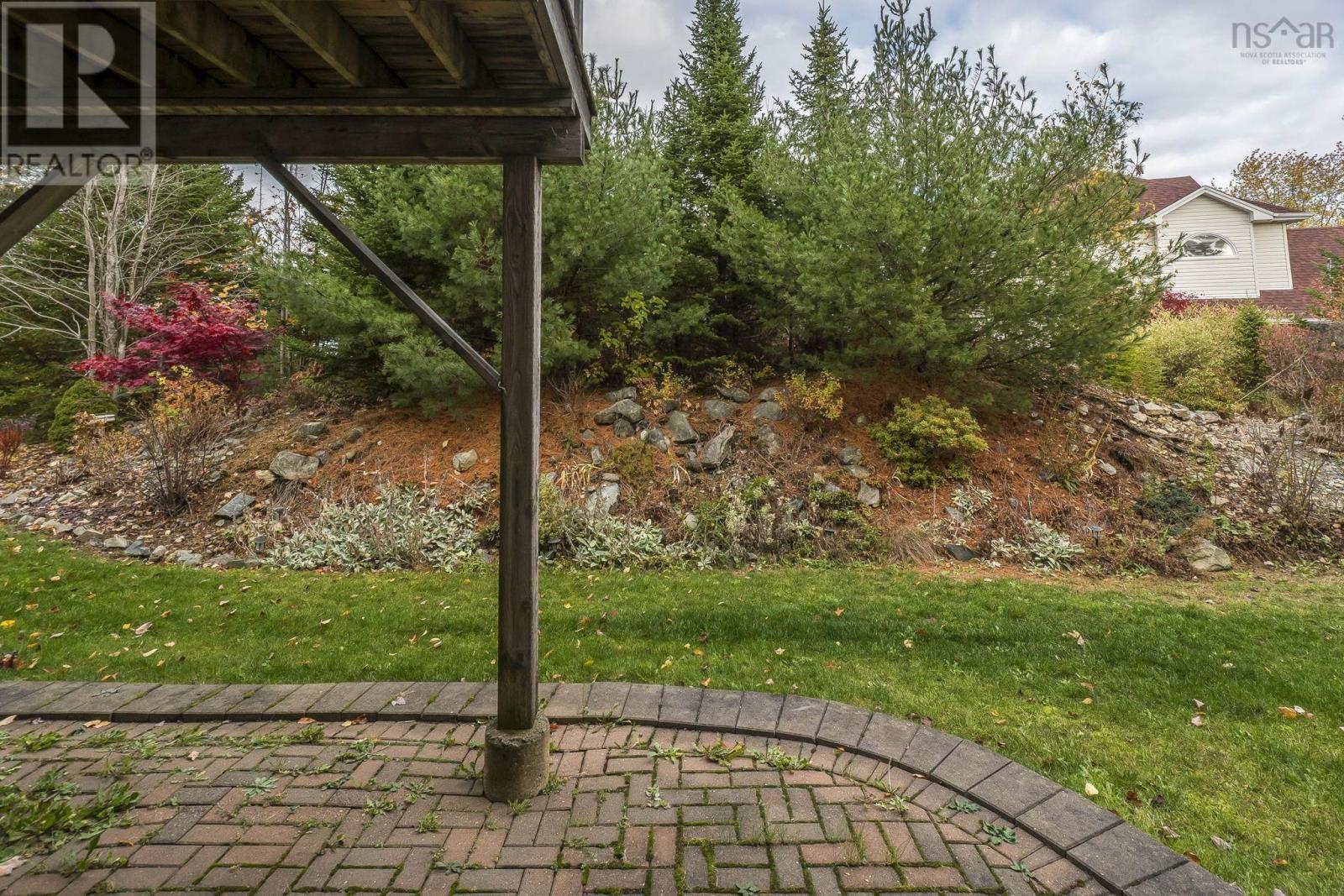 11 Kirkwood Court, Bedford, Nova Scotia  B4A 0A9 - Photo 35 - 202526810
