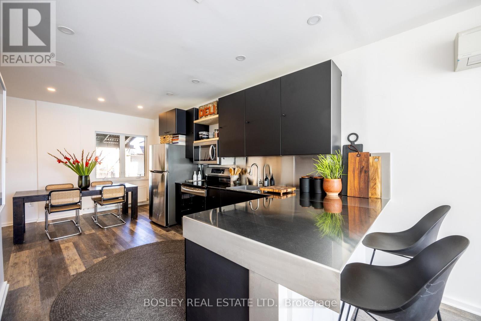 1007 Weston Road, Toronto, Ontario  M6N 3R9 - Photo 10 - W12489452