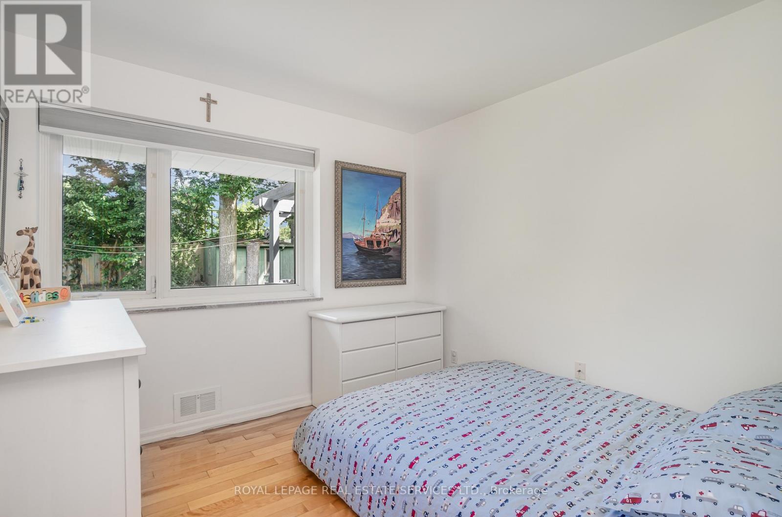 10 Greenbrook Drive, Toronto, Ontario  M6M 2J9 - Photo 18 - W12489464