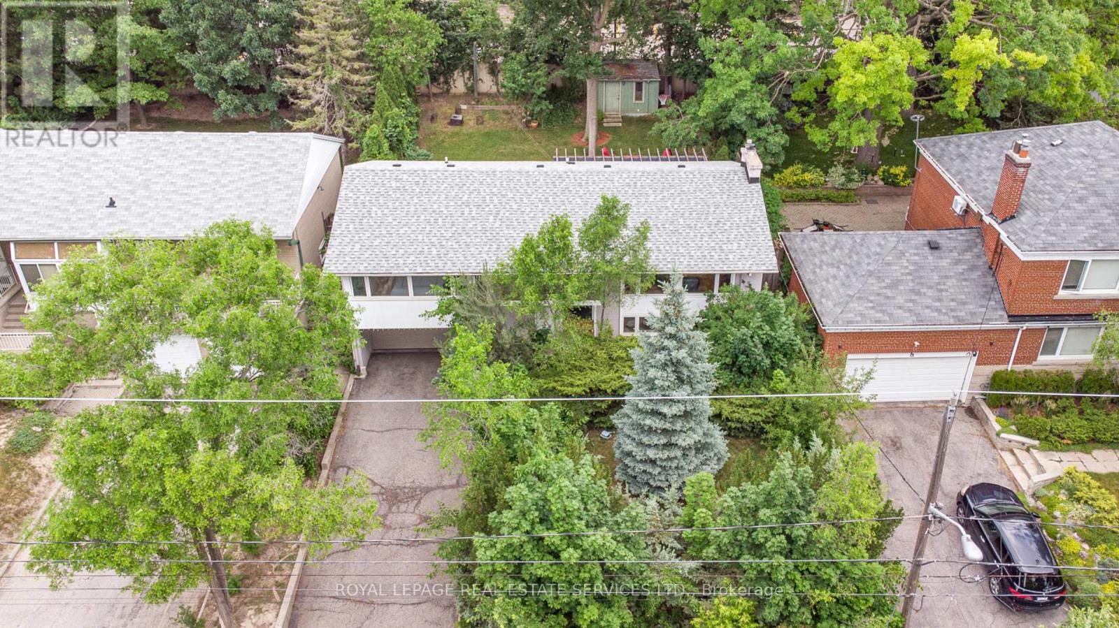 10 Greenbrook Drive, Toronto, Ontario  M6M 2J9 - Photo 3 - W12489464