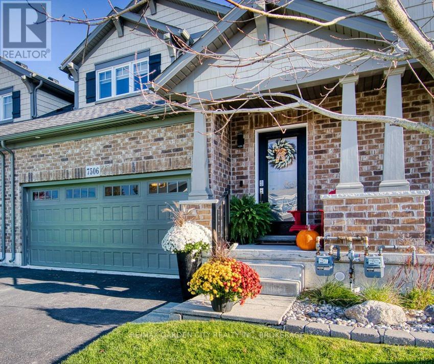 7506 Clubview Lane, Niagara Falls (Oldfield), Ontario  L2G 0A8 - Photo 2 - X12489490