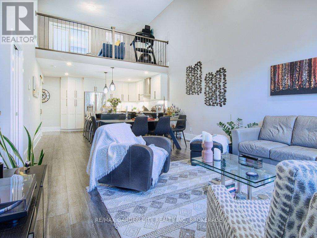 7506 Clubview Lane, Niagara Falls (Oldfield), Ontario  L2G 0A8 - Photo 24 - X12489490