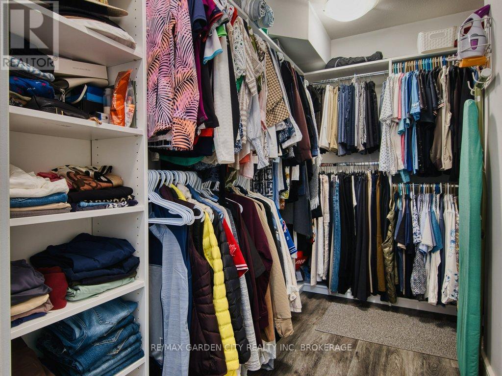 7506 Clubview Lane, Niagara Falls (Oldfield), Ontario  L2G 0A8 - Photo 29 - X12489490