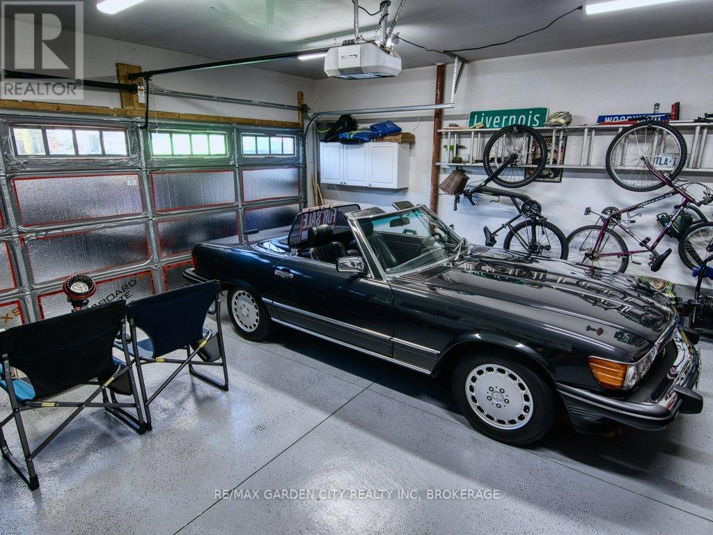 7506 Clubview Lane, Niagara Falls (Oldfield), Ontario  L2G 0A8 - Photo 35 - X12489490