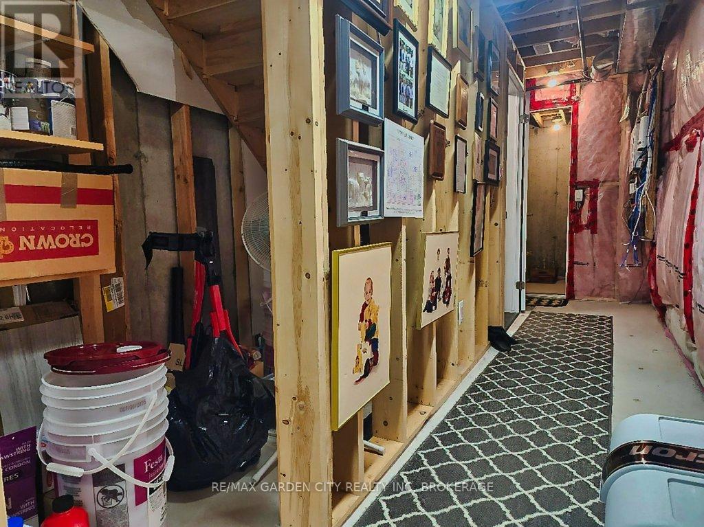 7506 Clubview Lane, Niagara Falls (Oldfield), Ontario  L2G 0A8 - Photo 36 - X12489490