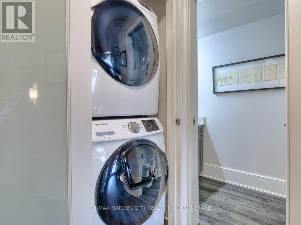 7506 Clubview Lane, Niagara Falls (Oldfield), Ontario  L2G 0A8 - Photo 8 - X12489490