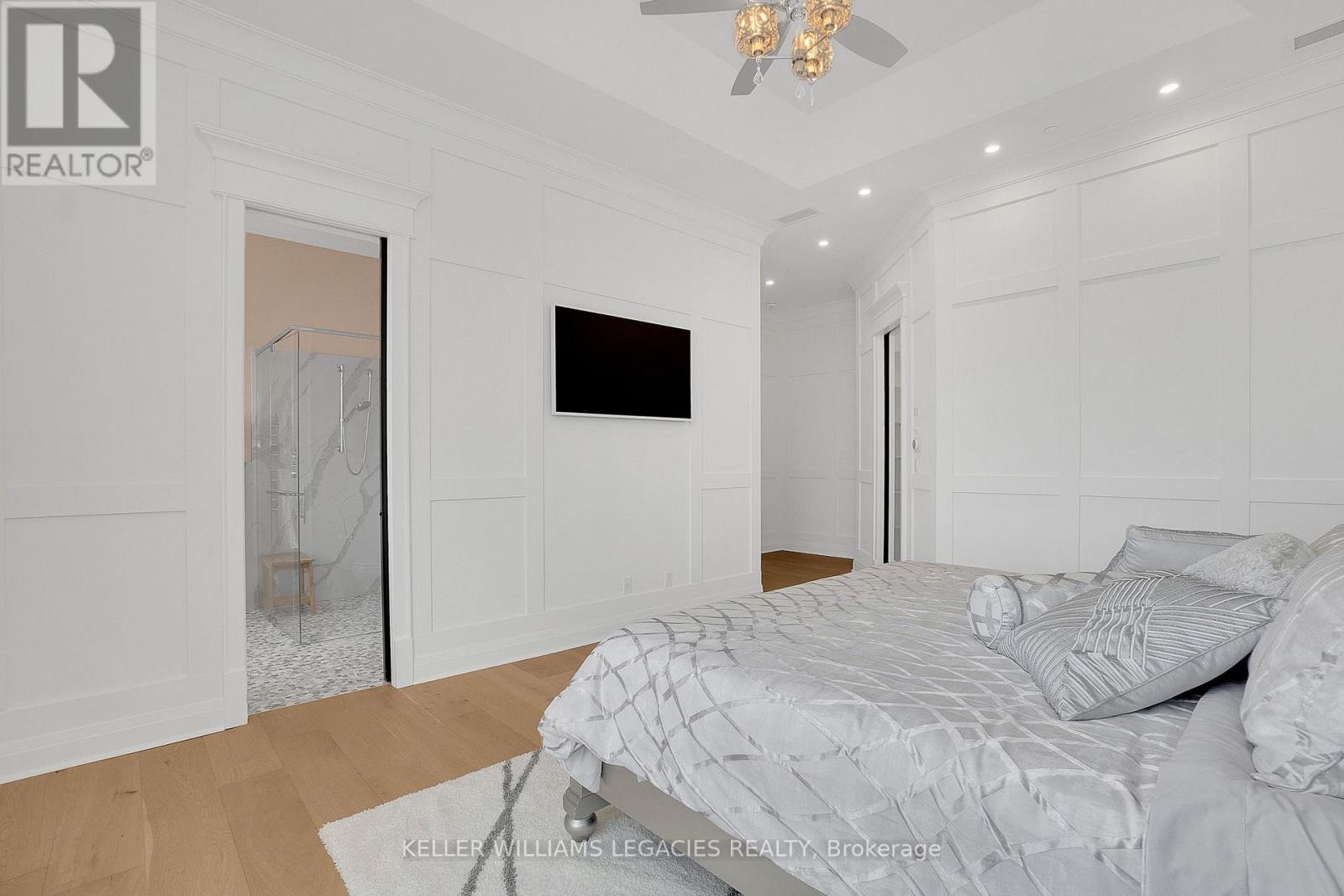 1202 - 223 Erb Street W, Waterloo, Ontario  N2L 0B3 - Photo 21 - X12489460