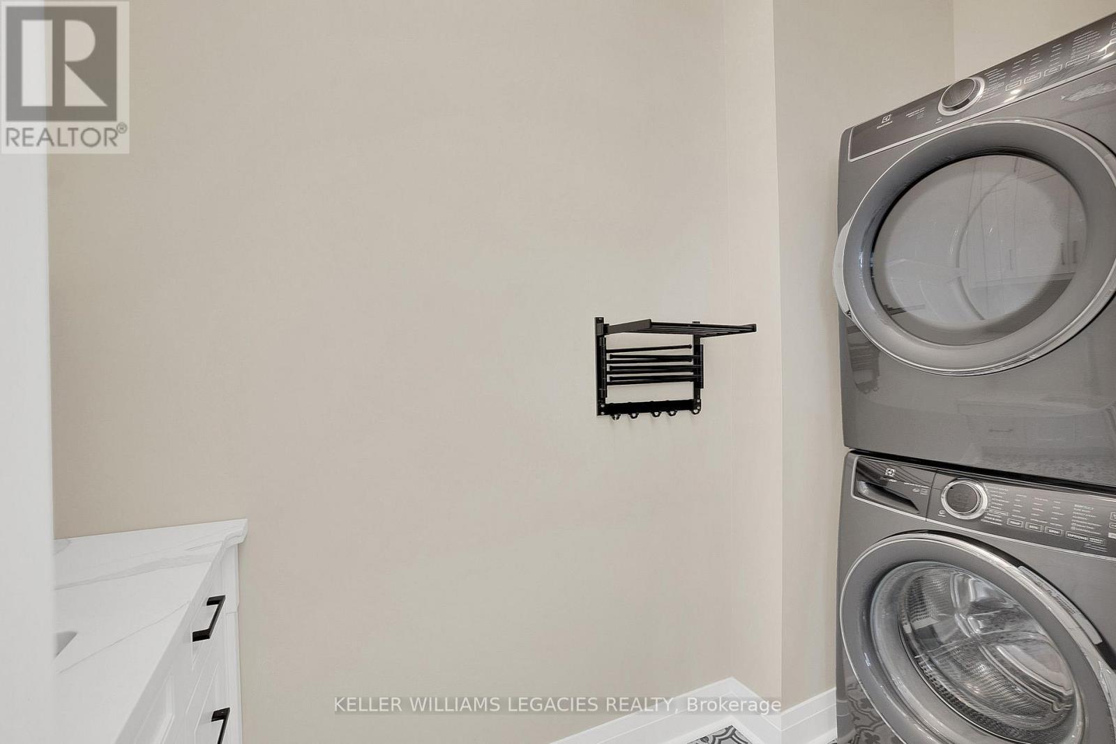 1202 - 223 Erb Street W, Waterloo, Ontario  N2L 0B3 - Photo 28 - X12489460