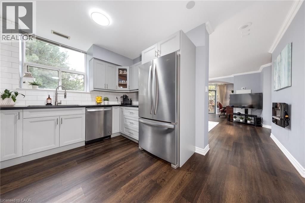 1276 Maple Crossing Boulevard Unit# 111, Burlington, Ontario  L7S 2J9 - Photo 14 - 40782308