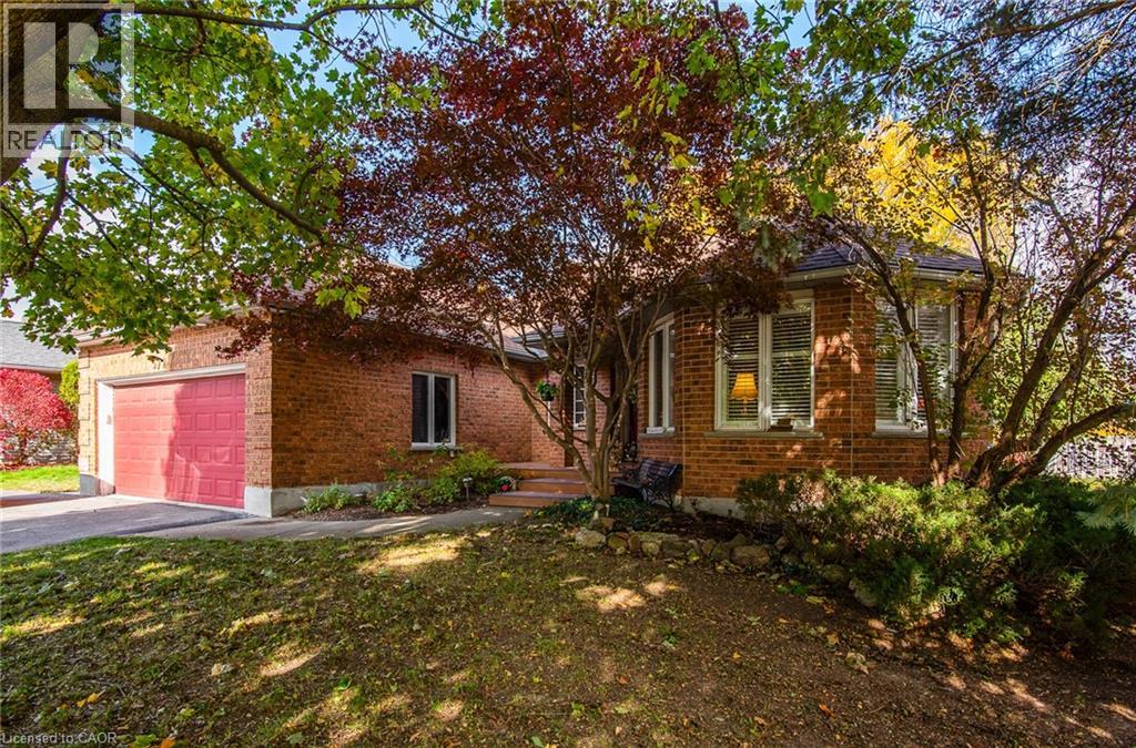 372 Gatestone Boulevard, Waterloo, Ontario  N2T 2J6 - Photo 2 - 40782566