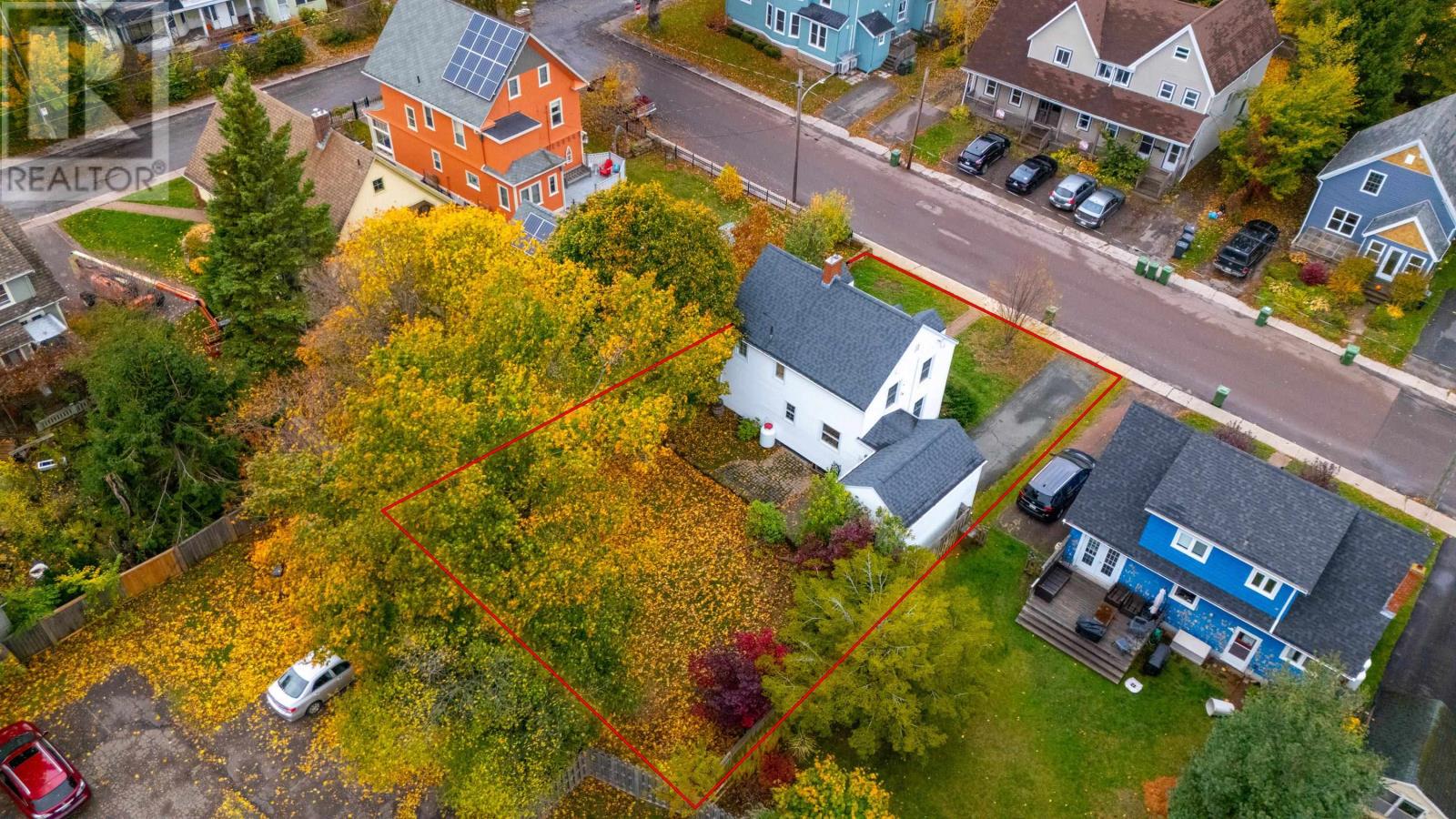 28 Churchill Avenue, Charlottetown, Prince Edward Island  C1A 1Y9 - Photo 4 - 202526871